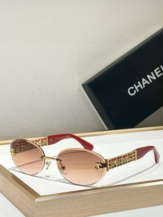 Picture of Chanel Sunglasses _SKUfw79279039fw